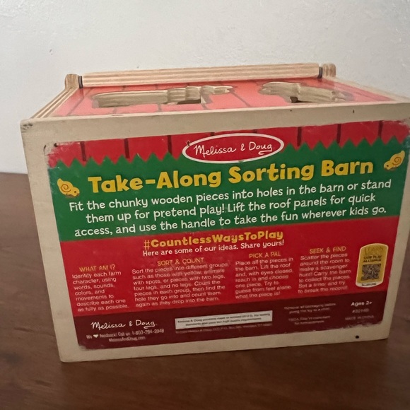 Melissa and Doug shape sorter - Picture 6 of 7